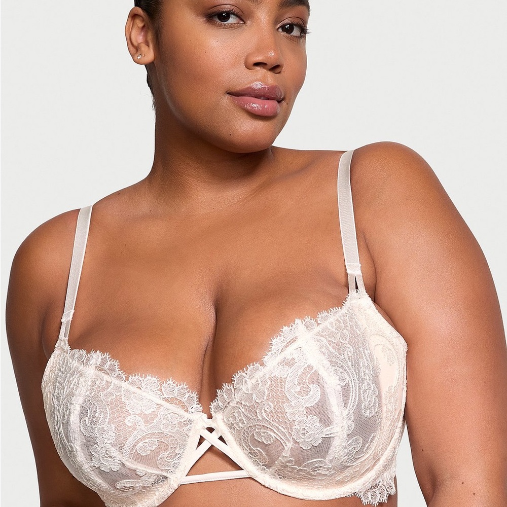 #027 NWT (size 36DDD) VIctoria secret ANGELS Wicked Unlined Boho bra